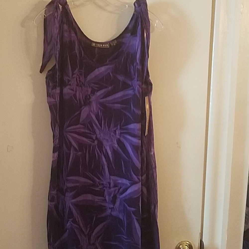 RAYA SUN, Sun dress.